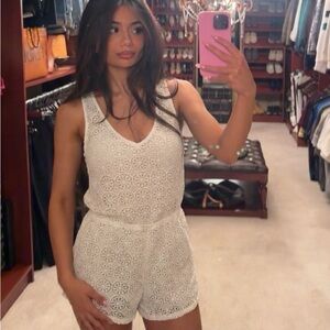 Hollister women’s cream colored crocheted coverup